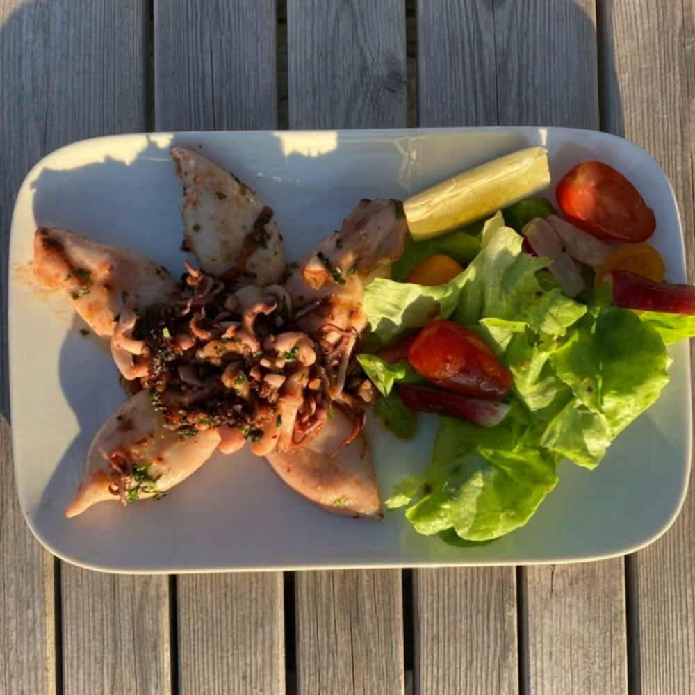 Petits chipirons à la plancha